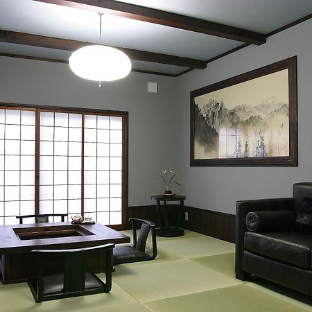 Hotel Hida Tsuzuri Oboro Takayama  Esterno foto