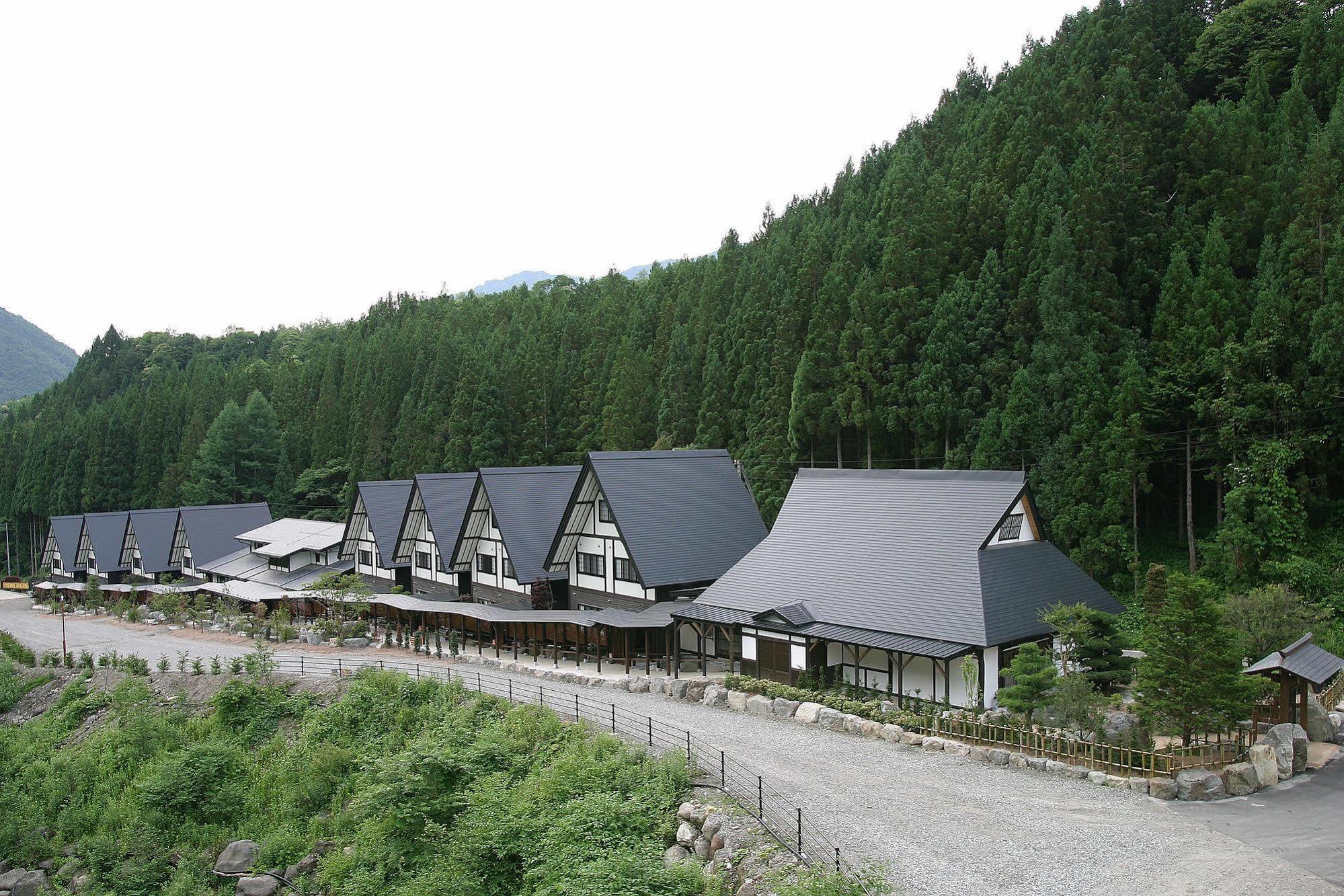 Hotel Hida Tsuzuri Oboro Takayama  Esterno foto